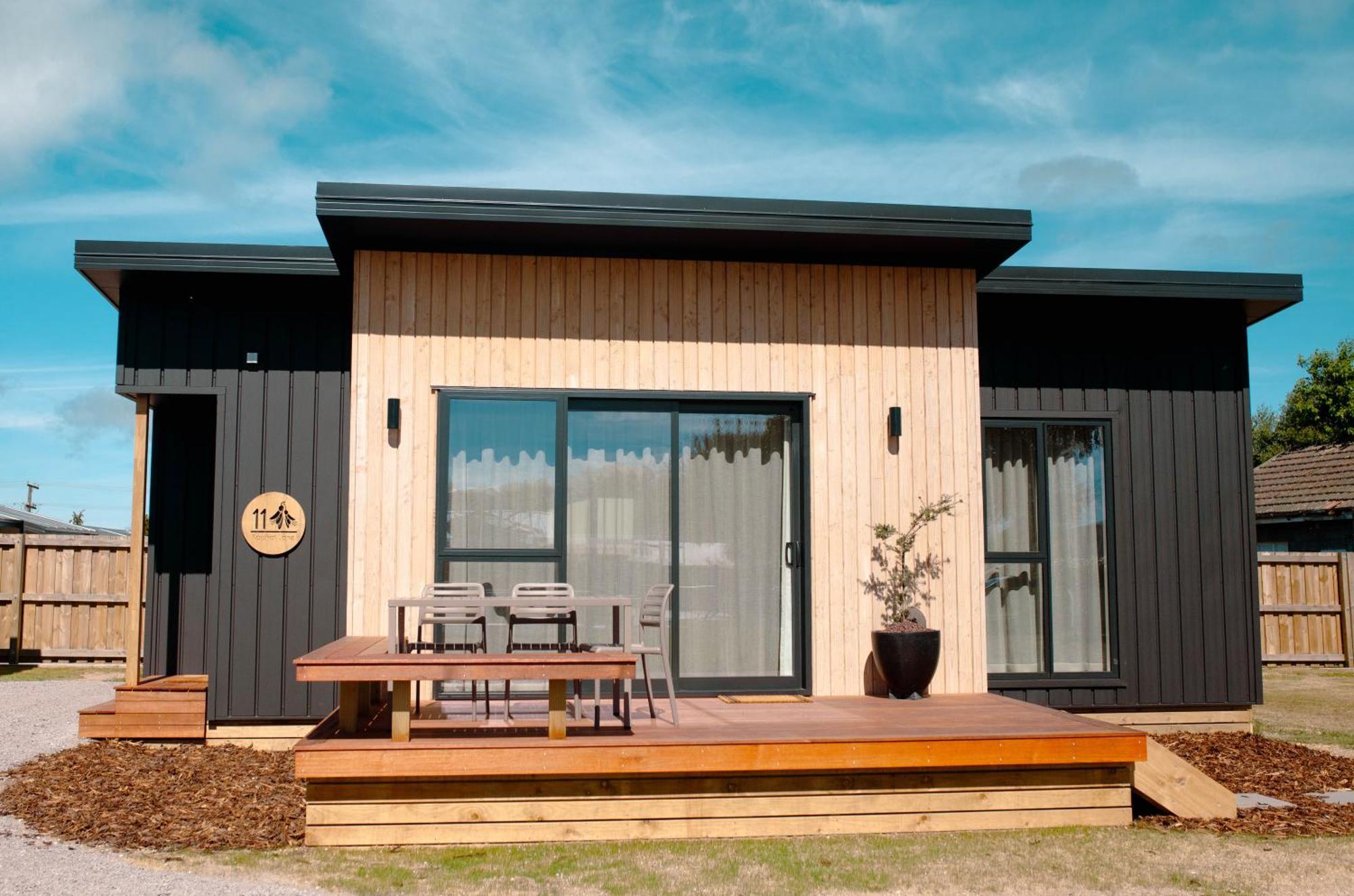 Taupo Top 10 Holiday Park Экстерьер фото