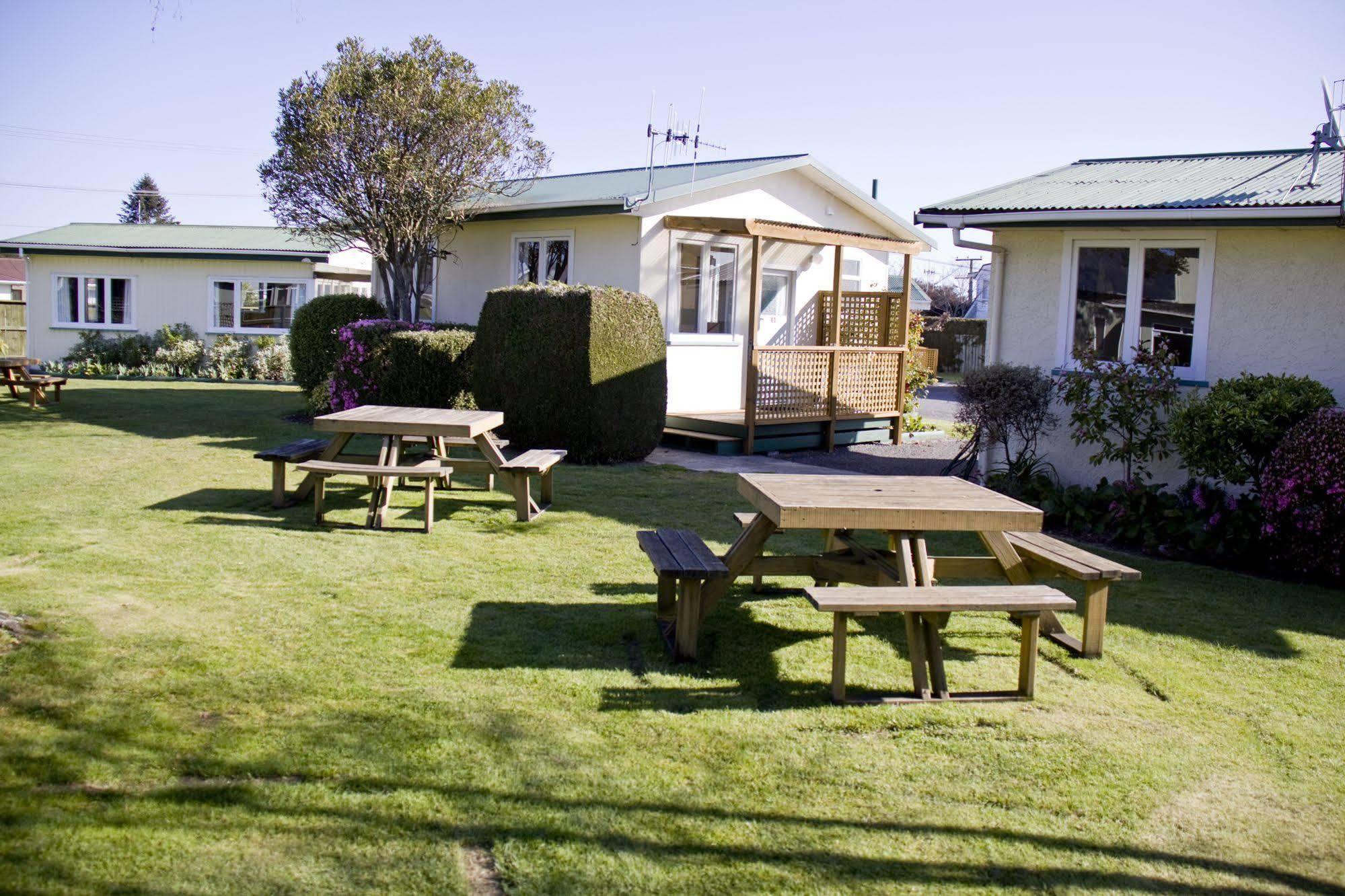 Taupo Top 10 Holiday Park Экстерьер фото